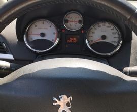 Peugeot 207 - 2011