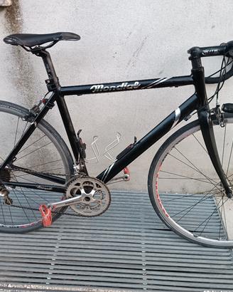 Bici Mondial + cerchioni in carbonio 