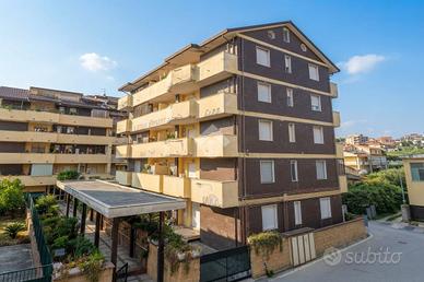 3 LOCALI A FRANCAVILLA AL MARE