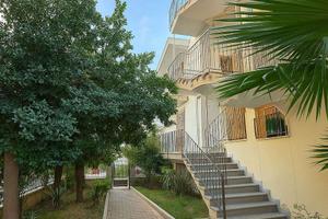 Appartamento al piano terra rialzato arredato