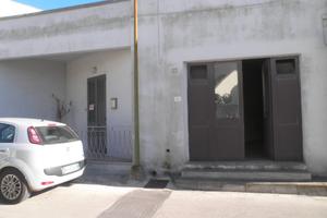Casa indipendente con giardino e garage