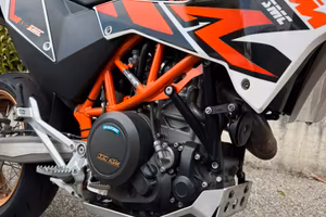 Ktm 690 smc R 2017 con 8250km