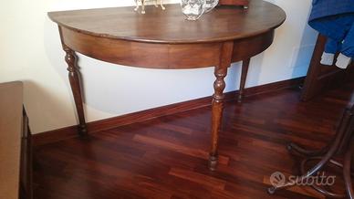 Tavolo d’epoca mezzo tondo
