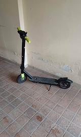 Monopattino elettrico Nilox X drive M1