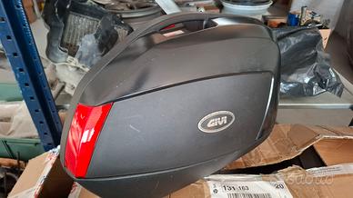 borse laterali givi V35 Suzuki V-strom
