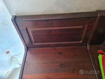 Giropanca angolare in legno