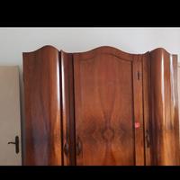 armadio camera da letto antico.