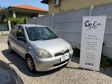 Toyota Yaris 1.0i 16V cat 5 porte Sol