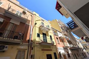2 LOCALI A MARGHERITA DI SAVOIA