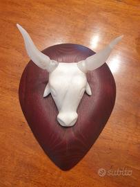 Scultura/crest in legno ed alabastro di Volterra