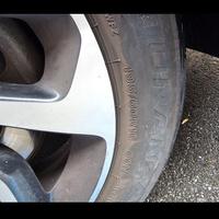 Cerchi il lega completi di gomme