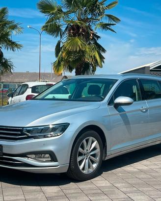Volkswagen Passat Variant 2.0 TDI SCR EVO DSG Busi