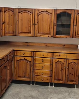 Cucina completa in stile legno rustico