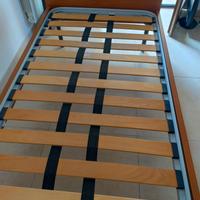 Struttura letto singolo rete a doghe e materasso