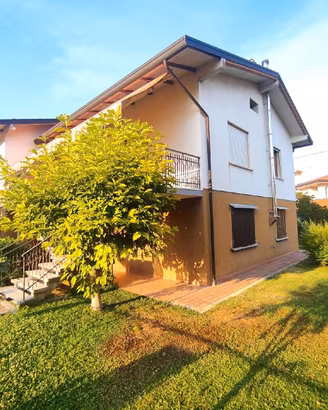 Casa singola con ampio giardino - FRANCENIGO