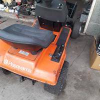 Tratorino tagliaerba 