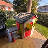 Casa smoby con tavolino
