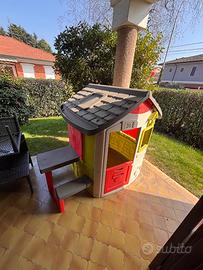 Casa smoby con tavolino