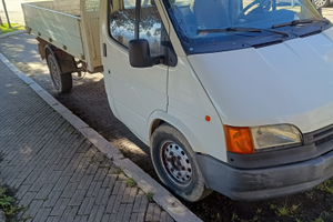 Furgone ribaltabile trilaterale