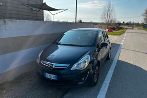 Opel corsa 1.2 gpl