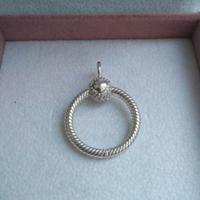 Pendente Pandora O piccolo con pavé 399097C01