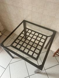 Tavolino in ferro battuto e vetro