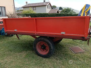 Rimorchio agricolo