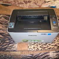 stampante Samsung xpress m 2020v ben tenuta. funzi