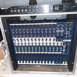 varie attrezzature audio usate