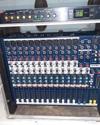 varie attrezzature audio usate