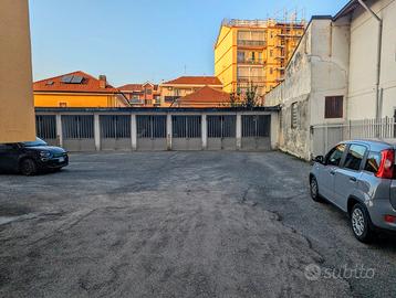 Ampio box in zona centrale