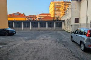 Ampio box in zona centrale