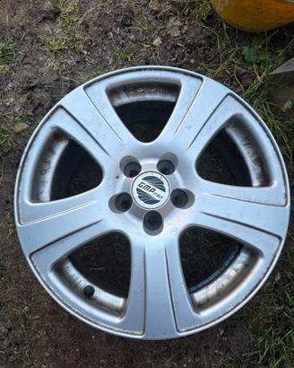 Cerchi da 16 per Alfa GT