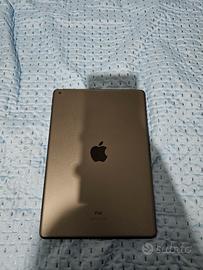 iPad 7ª Gen  32GB Wi-Fi - Grigio Siderale + 