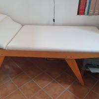 Lettino medicale in legno 