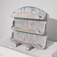 Mensola da tavolo,  oppure da appendere. 