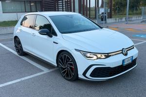 Golf GTD 2.0 diesel 200 cv