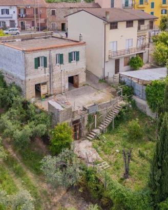 Villa di 143 m² con più di 5 locali e box auto a M