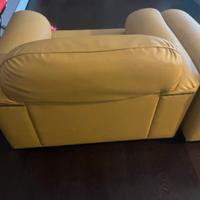 Poltrone gialle in vera pelle