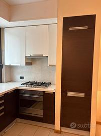 Cucina artigianale con elettrodomestici smeg