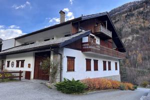 Appartamento di 100 m² con 3 locali e box auto dop