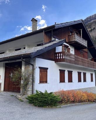 Appartamento di 100 m² con 3 locali e box auto dop
