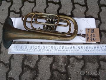 Antica tronba in ottone con 3 bottoni da restaur