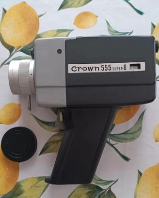 Cinepresa vintage anni '60