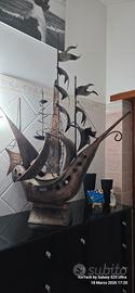 Veliero artigianale in ferro battuto