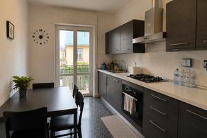 Ampio bilocale con balcone - Desio