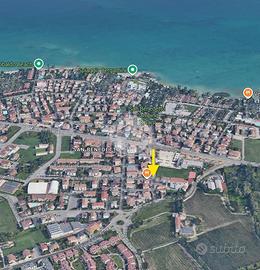 2 LOCALI A PESCHIERA DEL GARDA