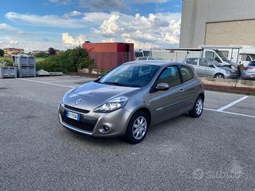 Renault Clio 1.2 16V 3 porte Luxe