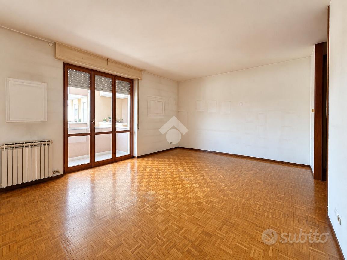 Appartamento – Varedo, Valera - Altro