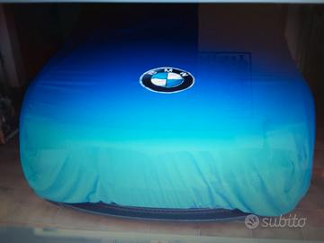 BMW telo con logo